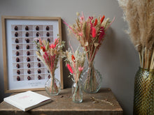 Charger l&#39;image dans la galerie, Bouquet Rose et son vase - Taille S